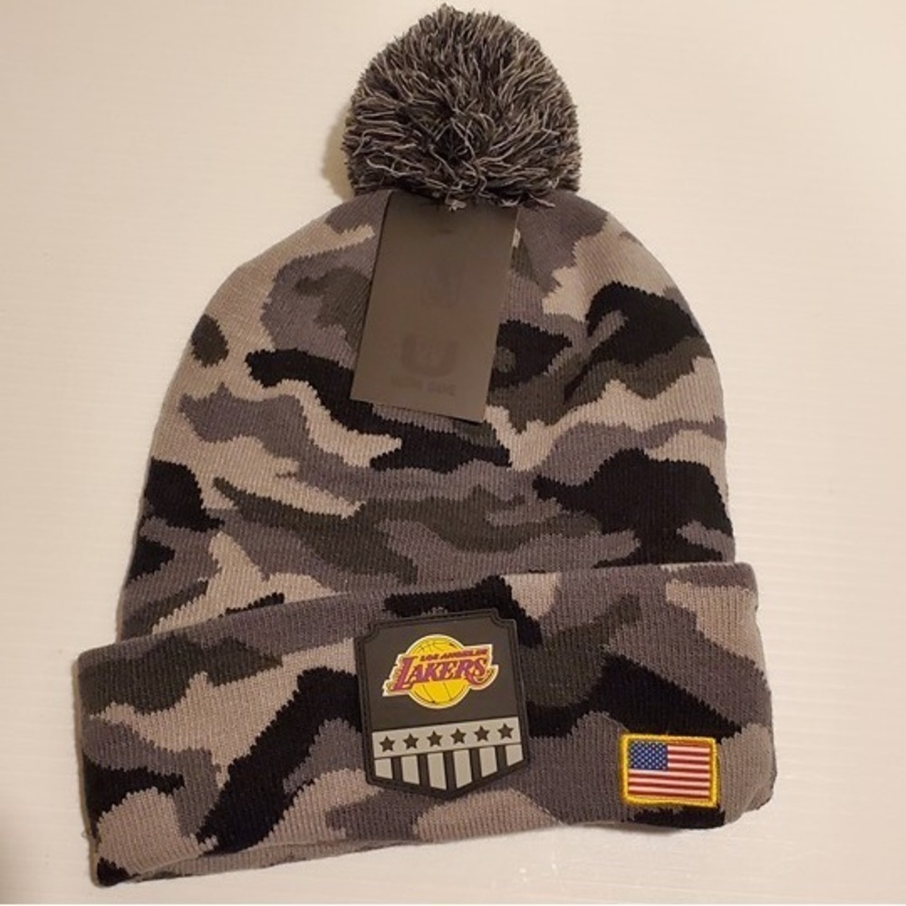 NEW LA Lakers NBA Salute to Service Camouflage Winter Beanie OSFM Hat Cap